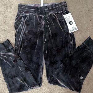 Lululemon Ready to Crush HR Jogger